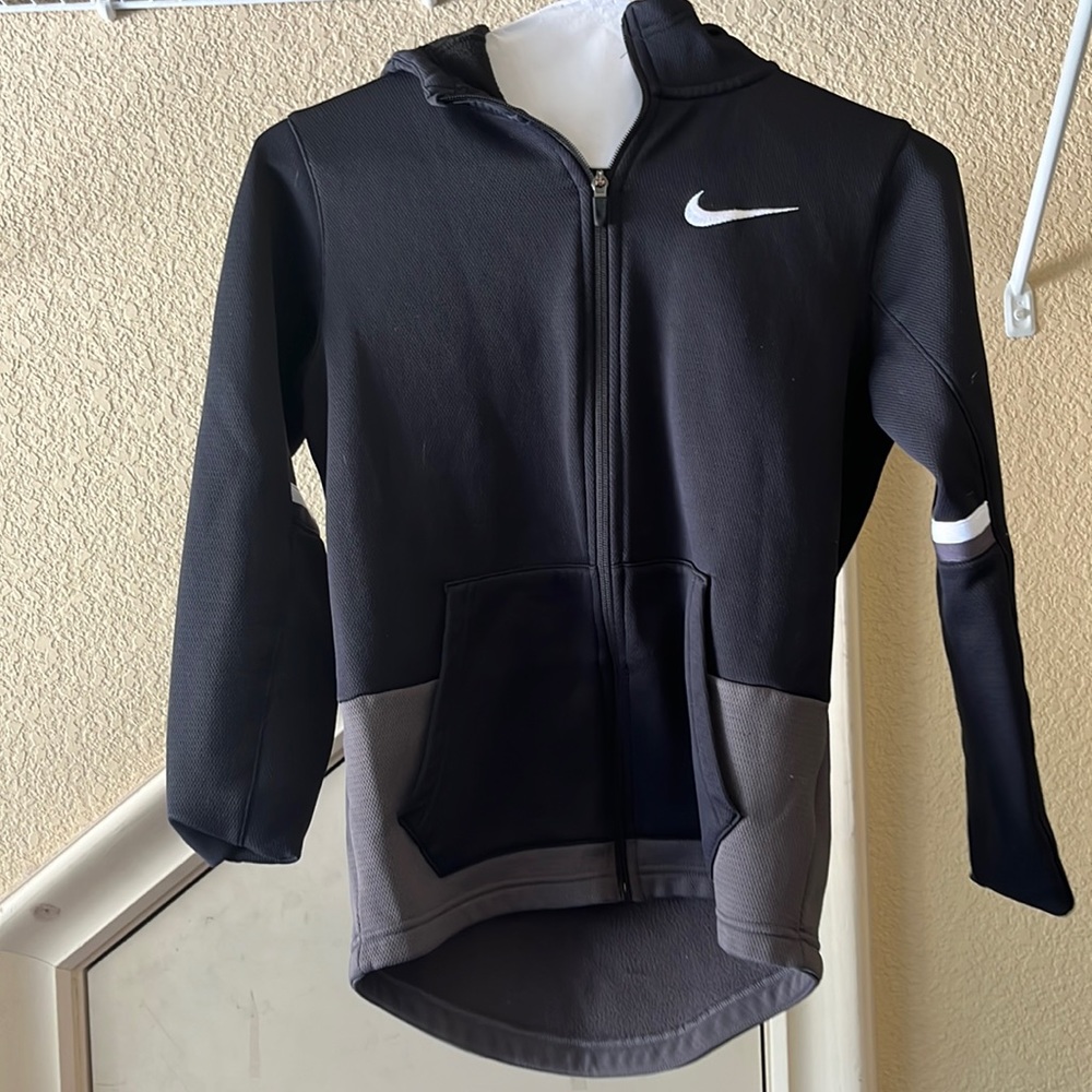 Nike Elite Boys Zip Up Jacket- Size Youth XL